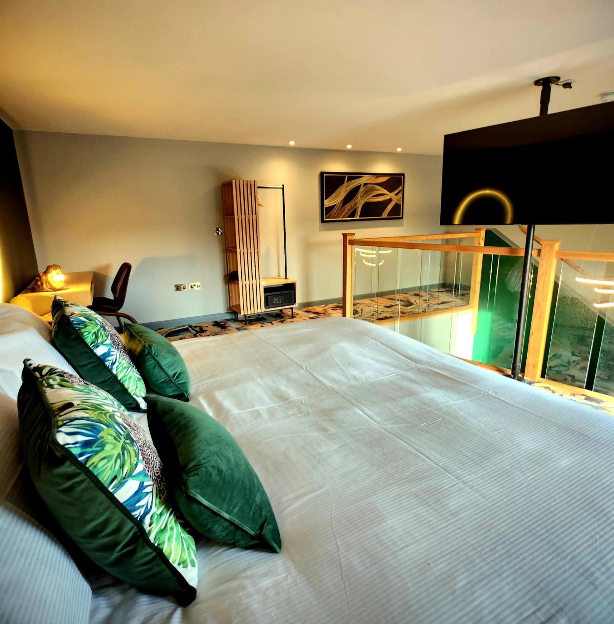 Pinnacle Suites Hotel Cowes  Εξωτερικό φωτογραφία
