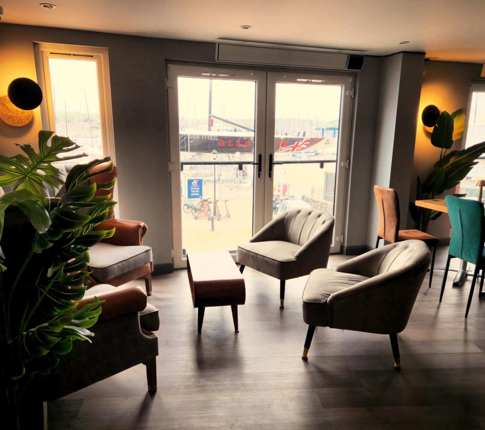 Pinnacle Suites Hotel Cowes  Εξωτερικό φωτογραφία