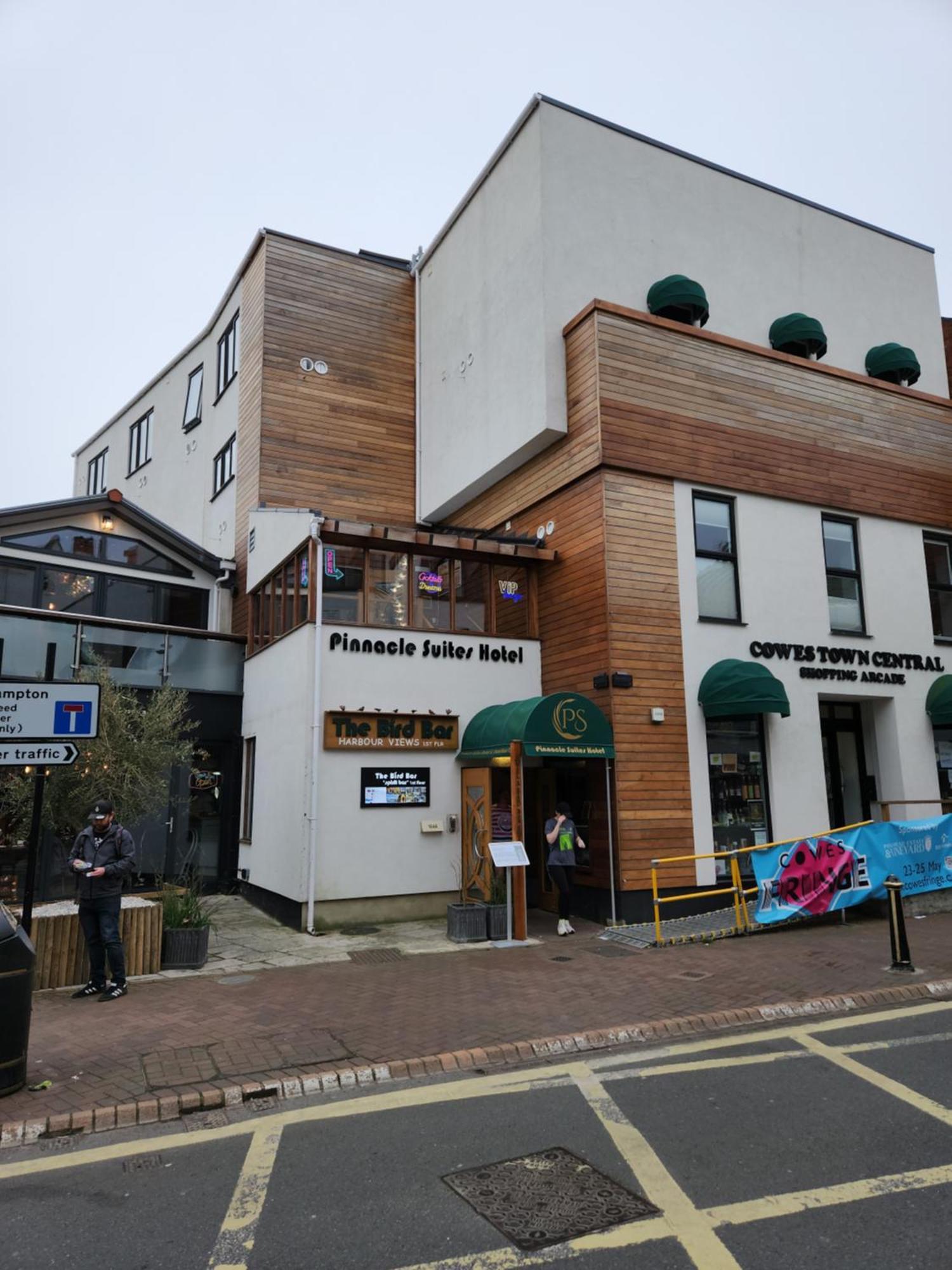 Pinnacle Suites Hotel Cowes  Εξωτερικό φωτογραφία